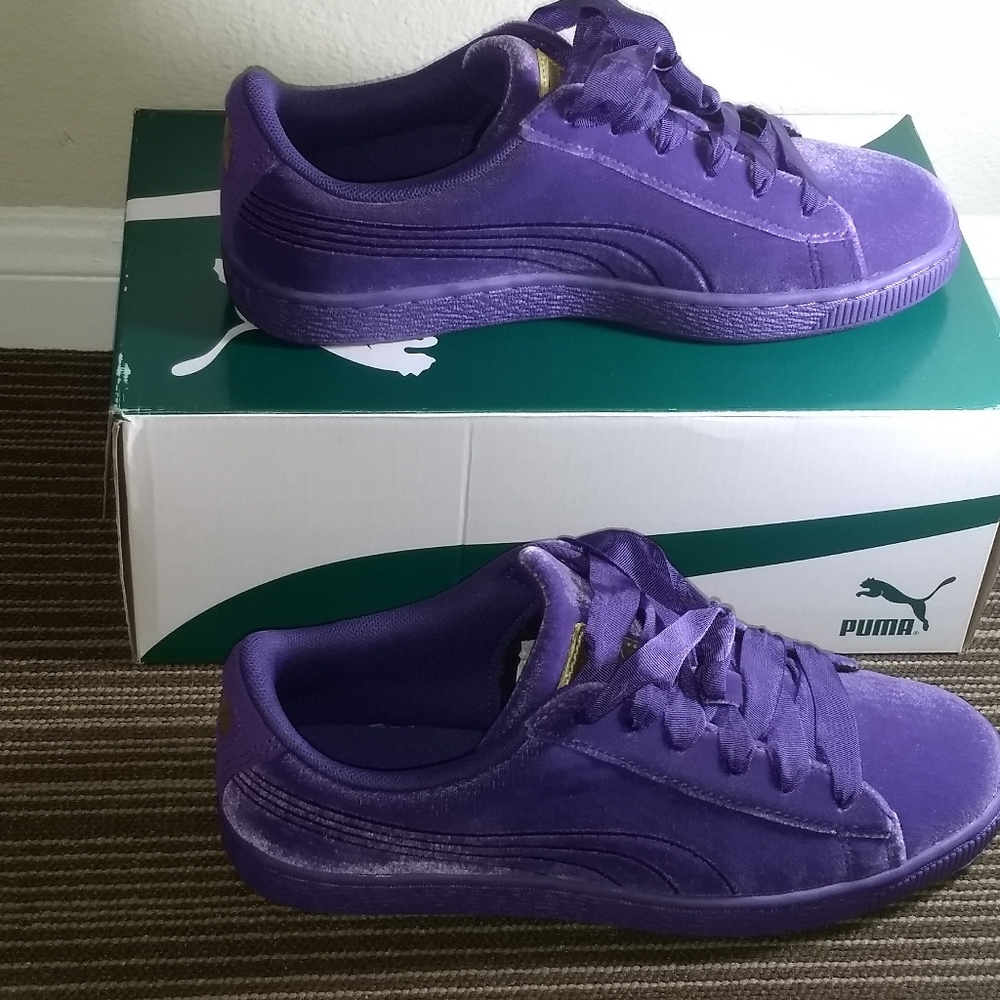 Girls PUMA Basket Classic